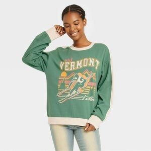 Ski Vermont Women's Green Crew Neck Sweater